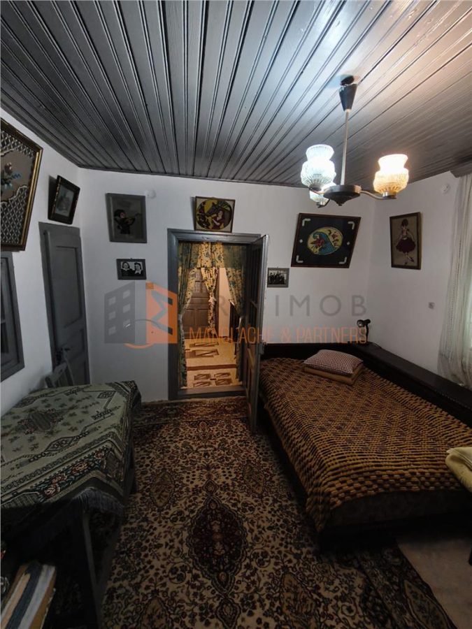 Casa tip parter cu teren generos zona Clondiru - foto 6