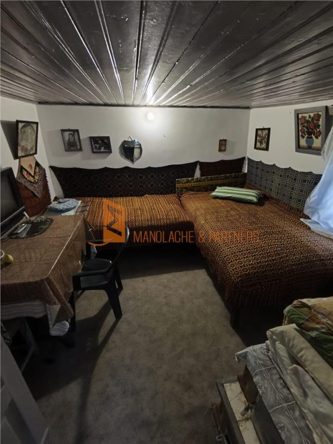 Casa tip parter cu teren generos zona Clondiru - foto 8