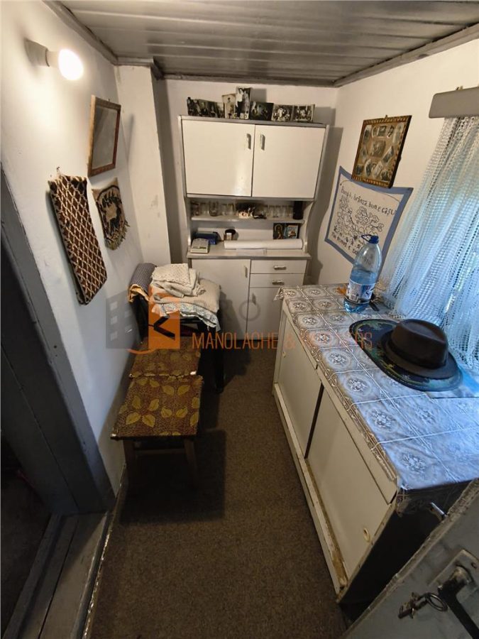 Casa tip parter cu teren generos zona Clondiru - foto 10