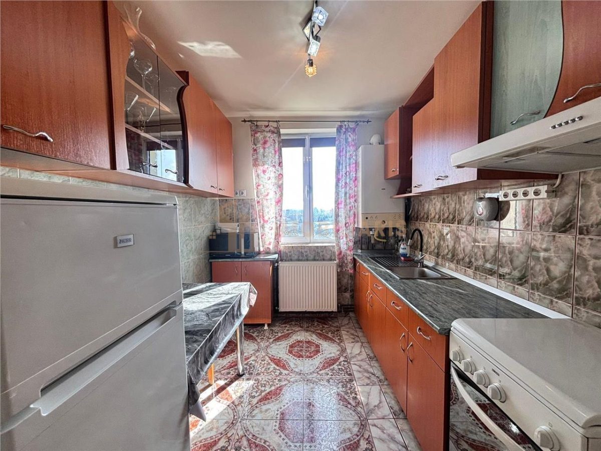 Apartament 3 camere cartierul Sasar - 