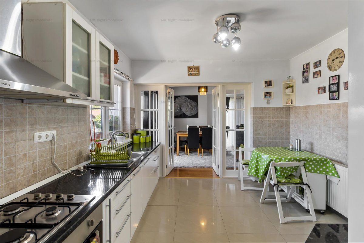 Vila / Casa superba cu 5 camere zona | 1032 mp teren |  Sanpetru Brasov - foto 5