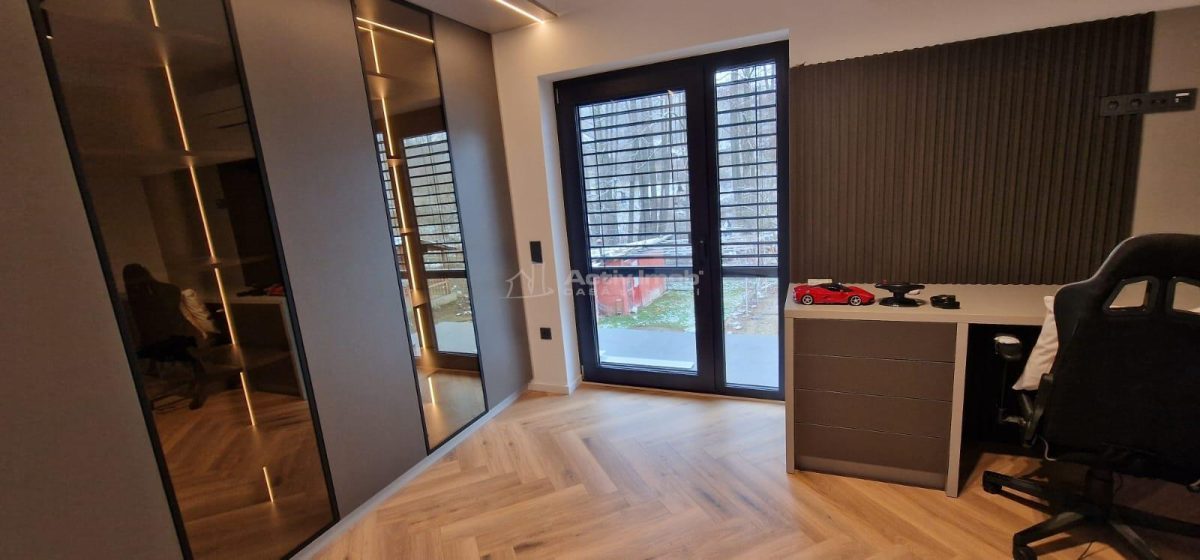 Resita,Vila noua,tot modern cu teren 1400 mp.C Caransebesului Km.4.Comision ZERO Cumparator - foto 5