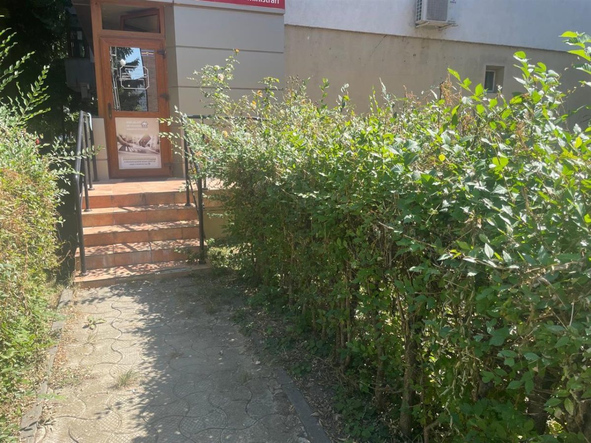 Spațiu comercial zona centrala Bacău - foto 6