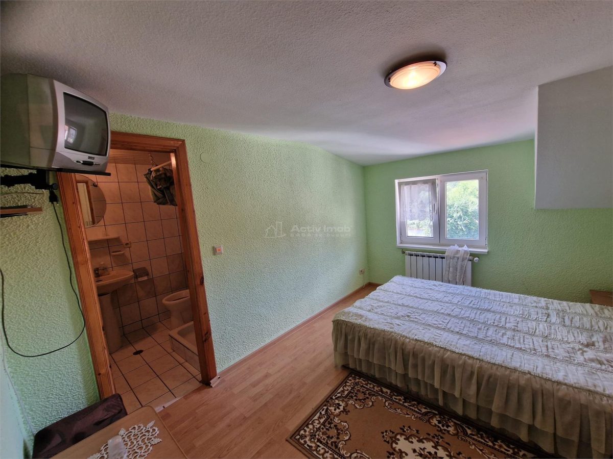 Resita Vila si Pensiune P+2+Mansd.827 Mp.Comision ZERO Cumparator - foto 12