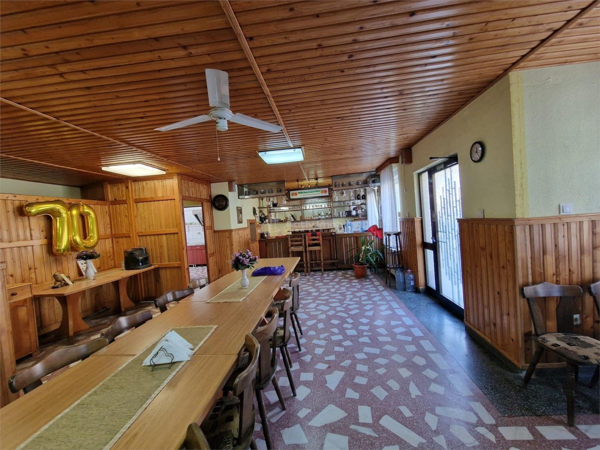 Resita Vila si Pensiune P+2+Mansd.827 Mp.Comision ZERO Cumparator - foto 21