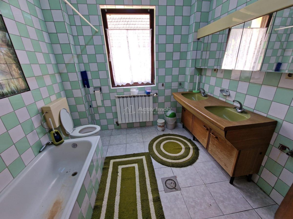 Resita Vila si Pensiune P+2+Mansd.827 Mp.Comision ZERO Cumparator - foto 24