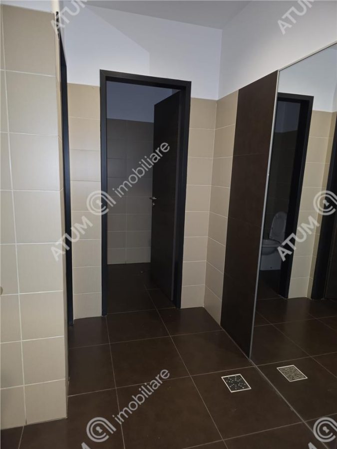 Spatiu comercial generos situat pe Calea Dumbravi in Sibiu - foto 14