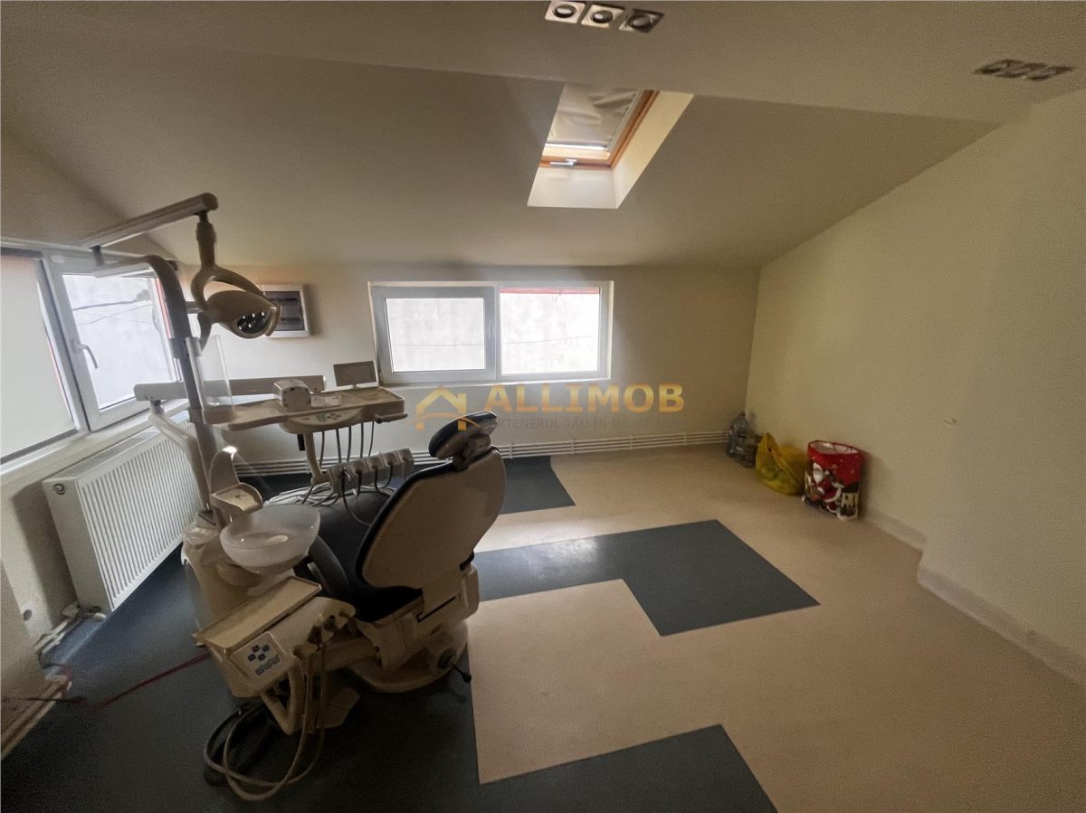 Oferta unicaâ€“ spatiu cabinete si clinici, 180 mp, parter + etaj, renovat complet - foto 14