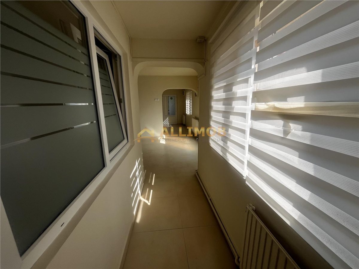 Oferta unicaâ€“ spatiu cabinete si clinici, 180 mp, parter + etaj, renovat complet - foto 9