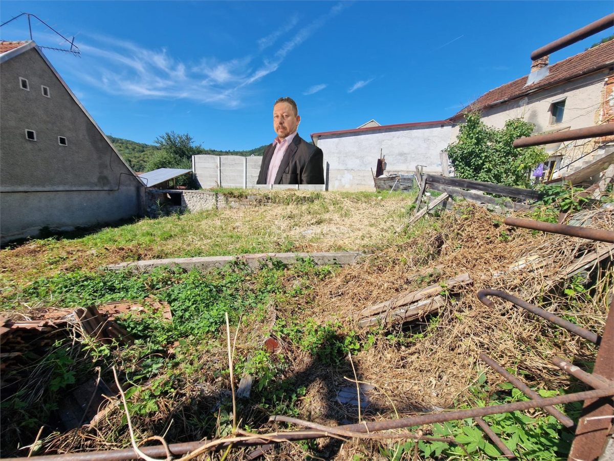 Resita Lot de Casa, 267 Mp.Zona Stavila - 