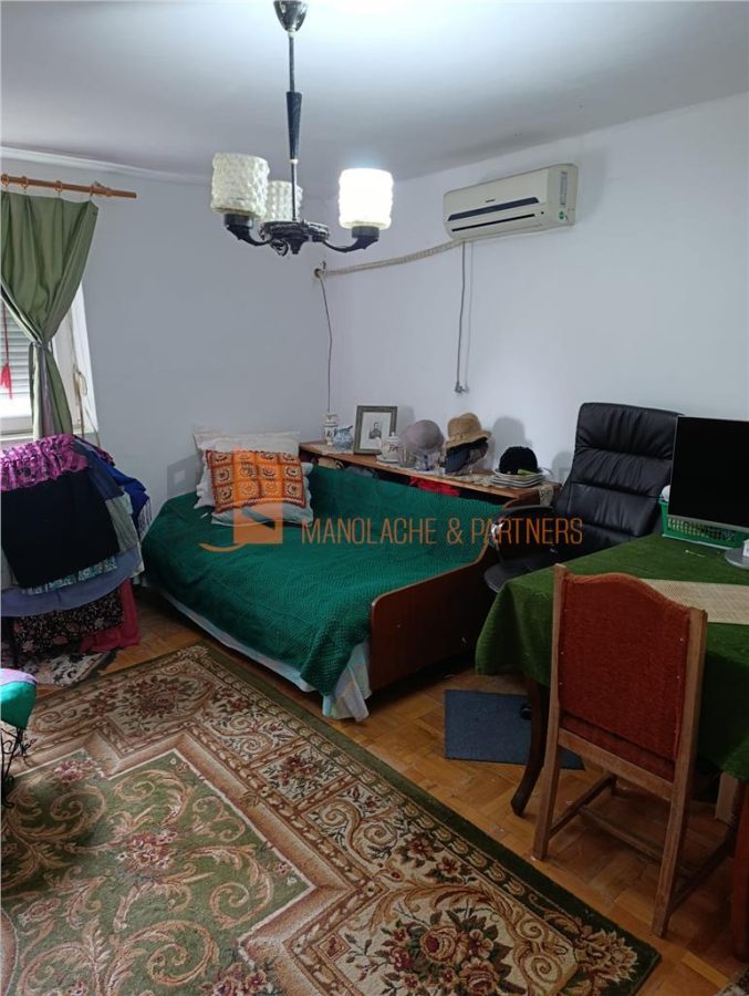 Casa tip parter zona Centru - foto 2