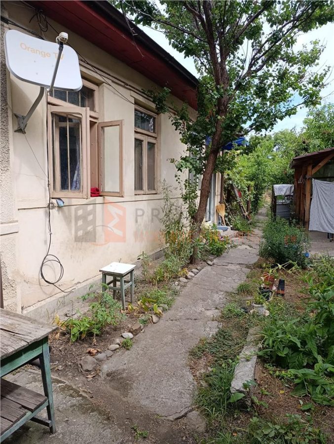 Casa tip parter zona Centru - foto 11