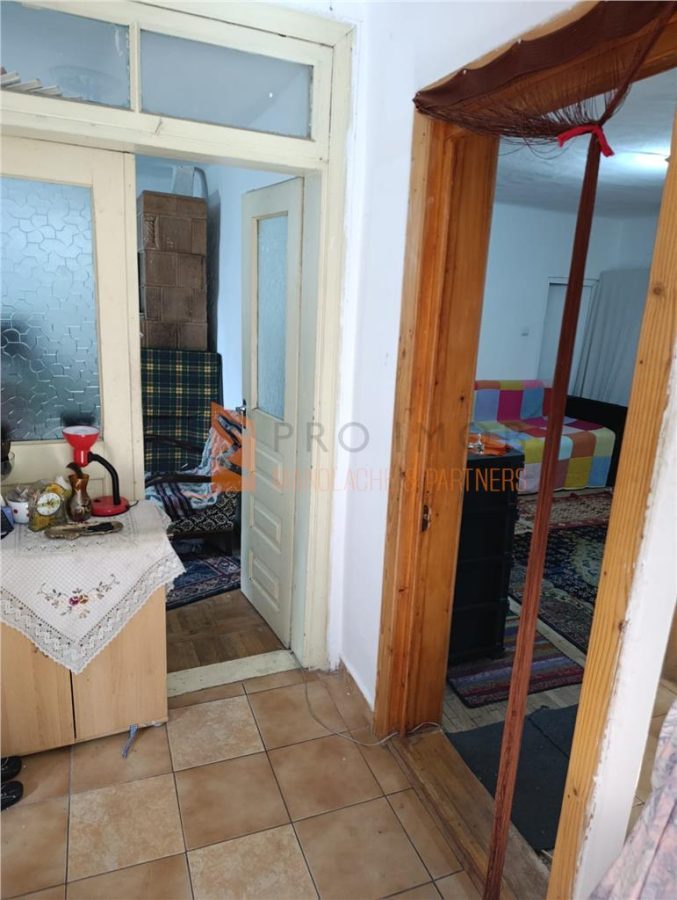 Casa tip parter zona Centru - foto 7