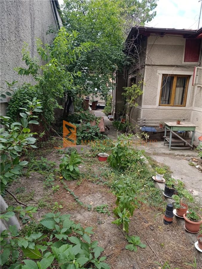 Casa tip parter zona Centru - foto 10