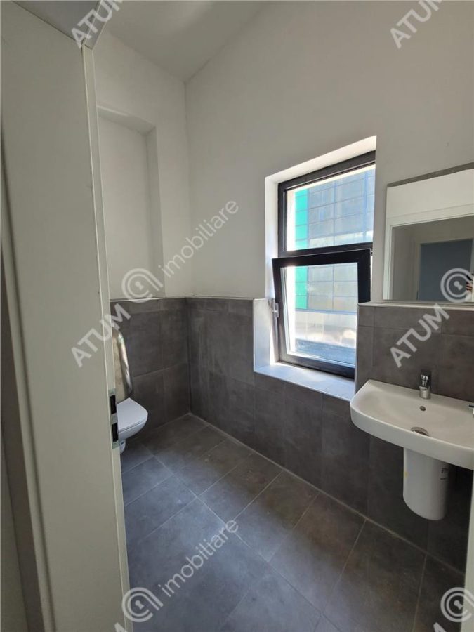 Spatiu birouri cu parcari proprii in Zona Industriala Est Sibiu - foto 6