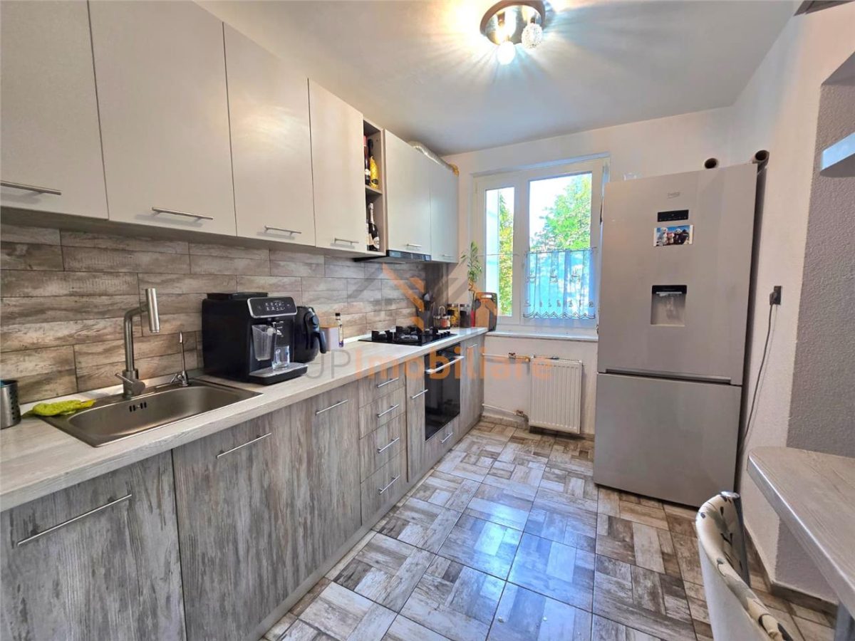 APARTAMENT 4 CAMERE | DECOMANDAT | ETAJ 2 | ROGERIUS | ORADEA - foto 4