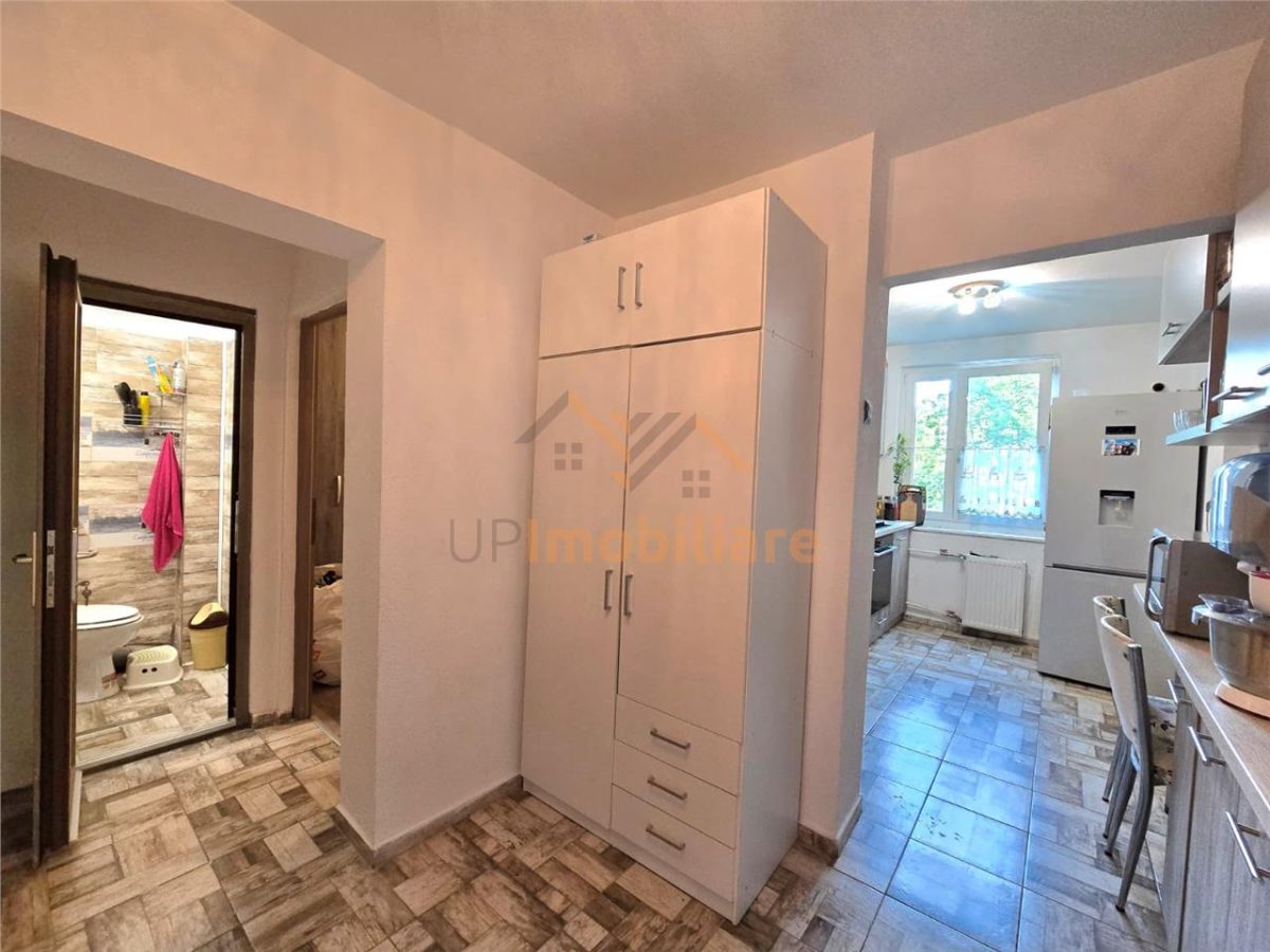 APARTAMENT 4 CAMERE | DECOMANDAT | ETAJ 2 | ROGERIUS | ORADEA - foto 6