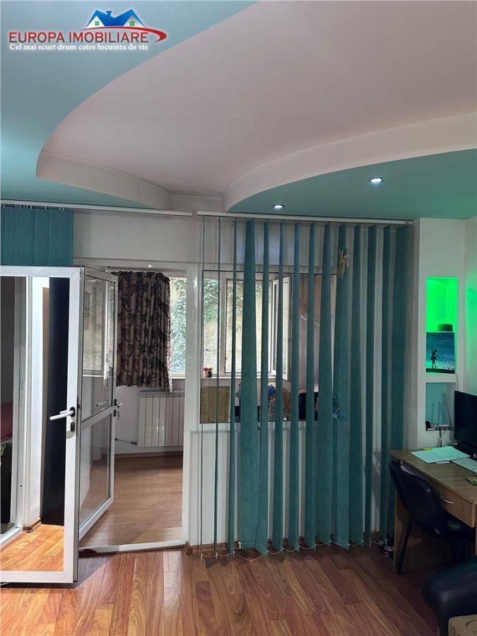 Apartament 2 camere de vanzare zona centrala Tulcea - foto 2