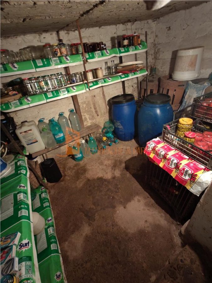 Casa tip parter si teren 1750 mp in zona Transilvaniei - foto 14