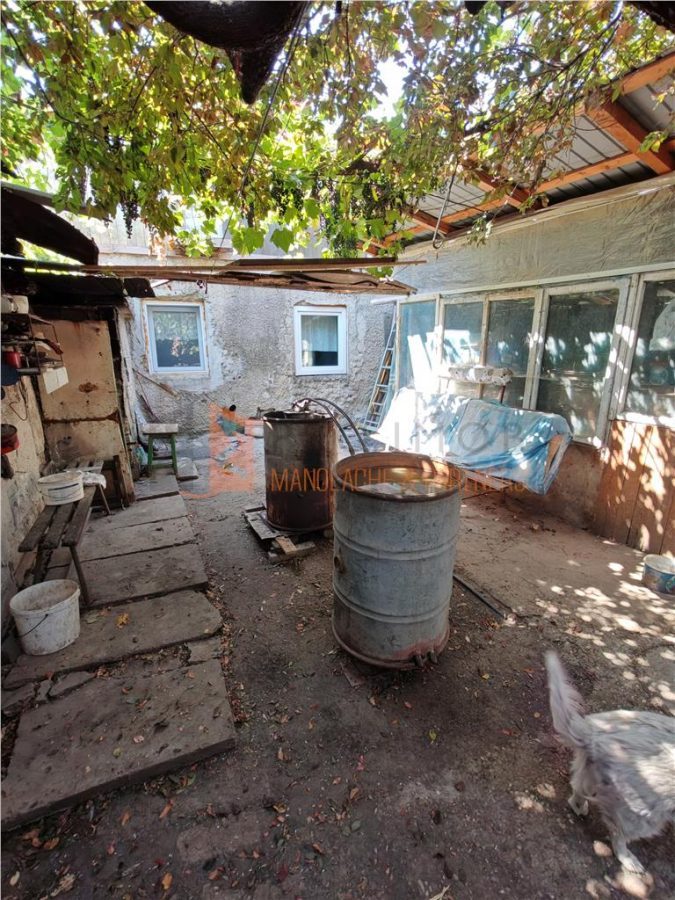 Casa tip parter si teren 1750 mp in zona Transilvaniei - foto 16