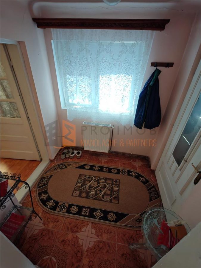 Casa tip parter si teren 1750 mp in zona Transilvaniei - foto 7