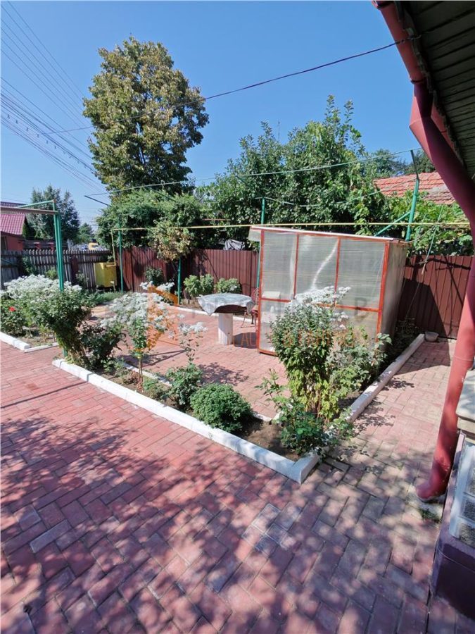 Casa tip parter si teren 1750 mp in zona Transilvaniei - foto 9