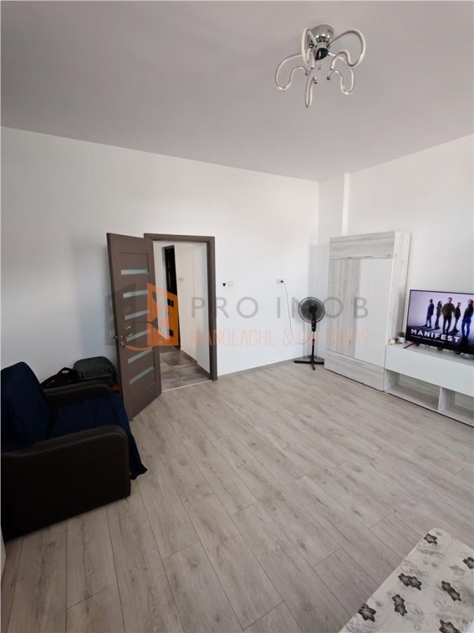 EXCLUSIVITATE! Casa spatioasa + teren in centrul Buzaului - foto 5