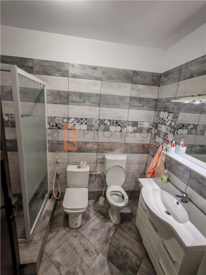 EXCLUSIVITATE! Casa spatioasa + teren in centrul Buzaului - foto 10