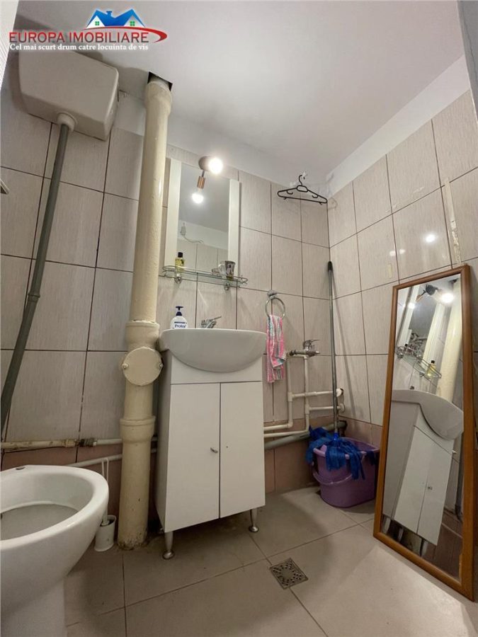 Spatiu de inchiriat zona centrala Tulcea - foto 6