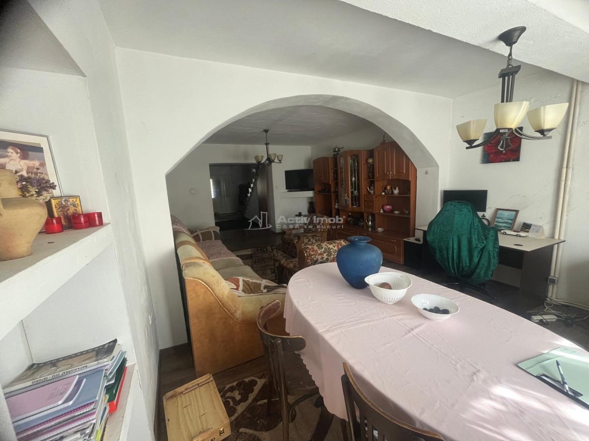 Caransebes, Casa P+1+2+M, Zona ACR - foto 10