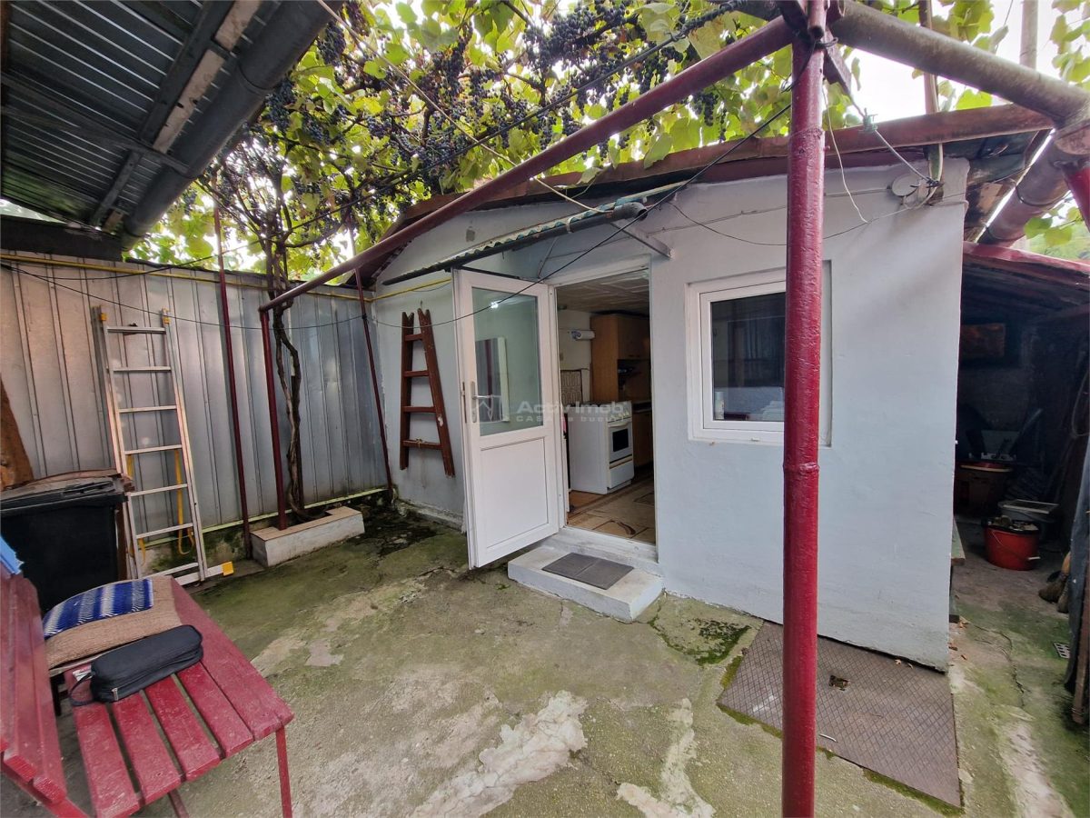 Resita Casa la cheie si Garaj - foto 8