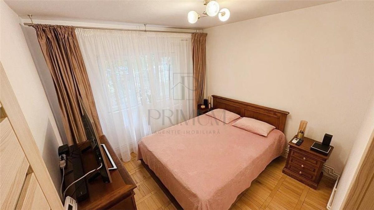 LIPOVEI - 3 CAM - PARTER - DECOMANDAT - RENOVAT - 2 BAI - CENTRALA -BOXA - foto 2