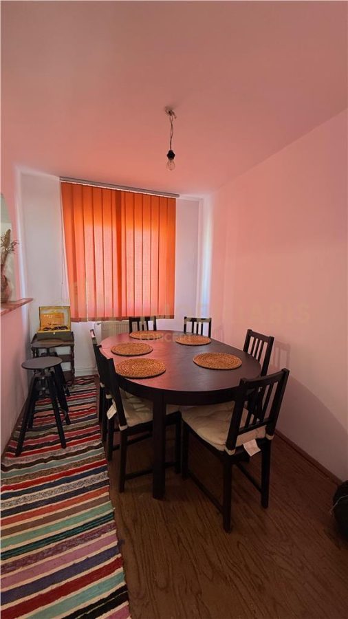 Apartament 3 camere, zona Shopping Park - 