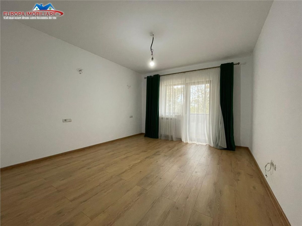 Vila P+1 de vanzare zona 9 Mai Tulcea - foto 11