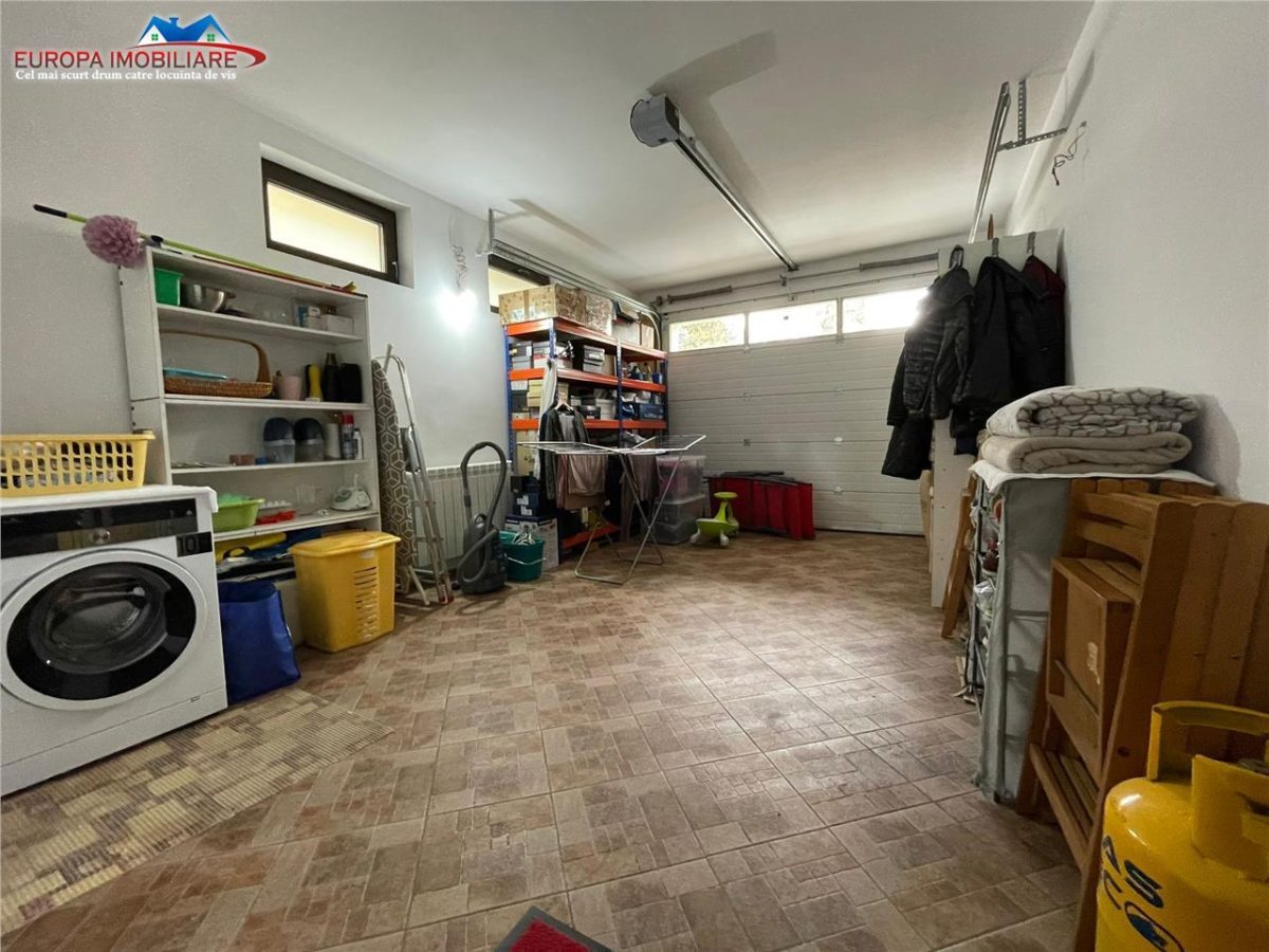 Vila P+1 de vanzare zona 9 Mai Tulcea - foto 19