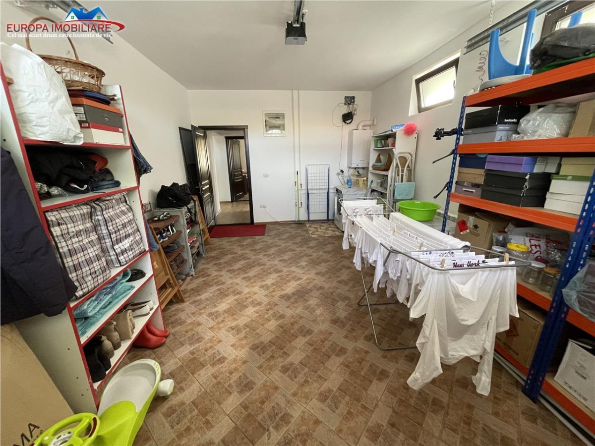 Vila P+1 de vanzare zona 9 Mai Tulcea - foto 23