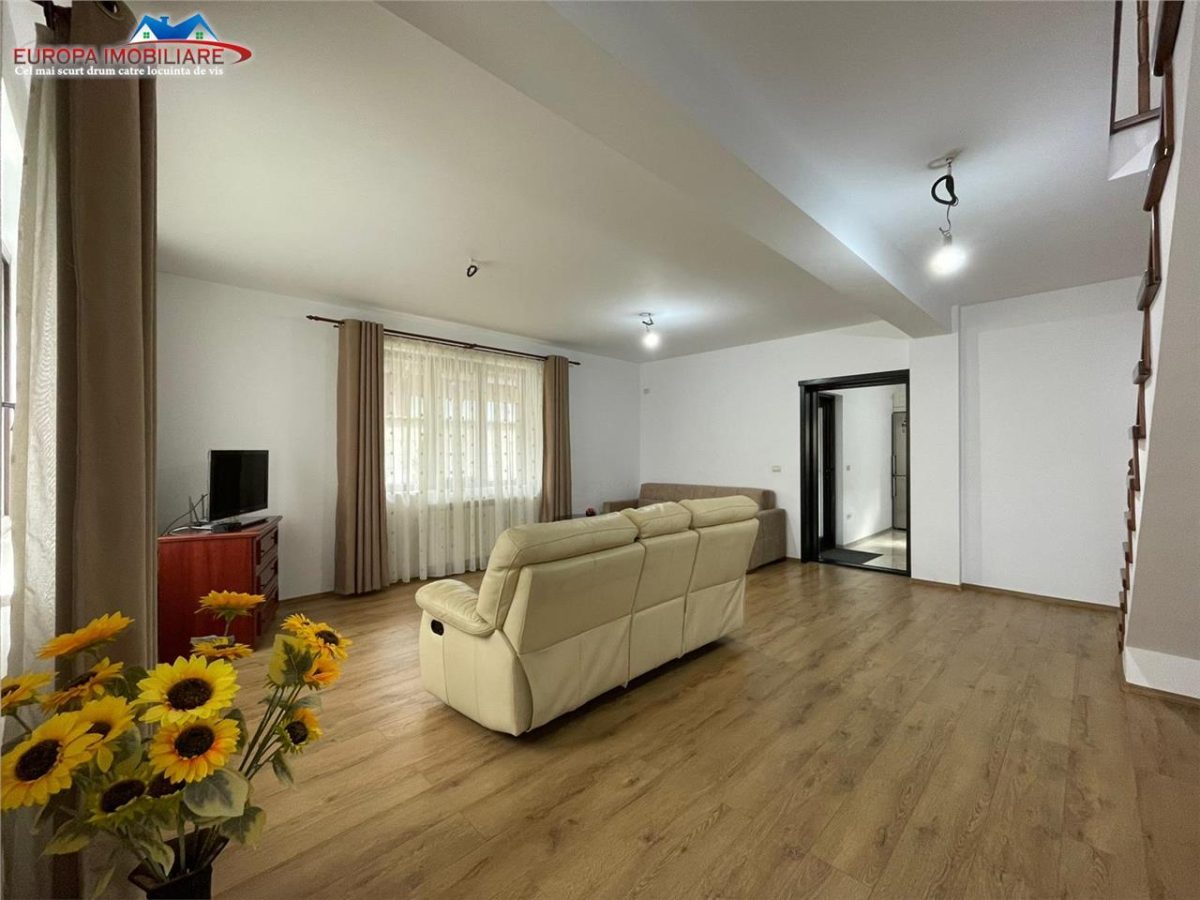 Vila P+1 de vanzare zona 9 Mai Tulcea - foto 6