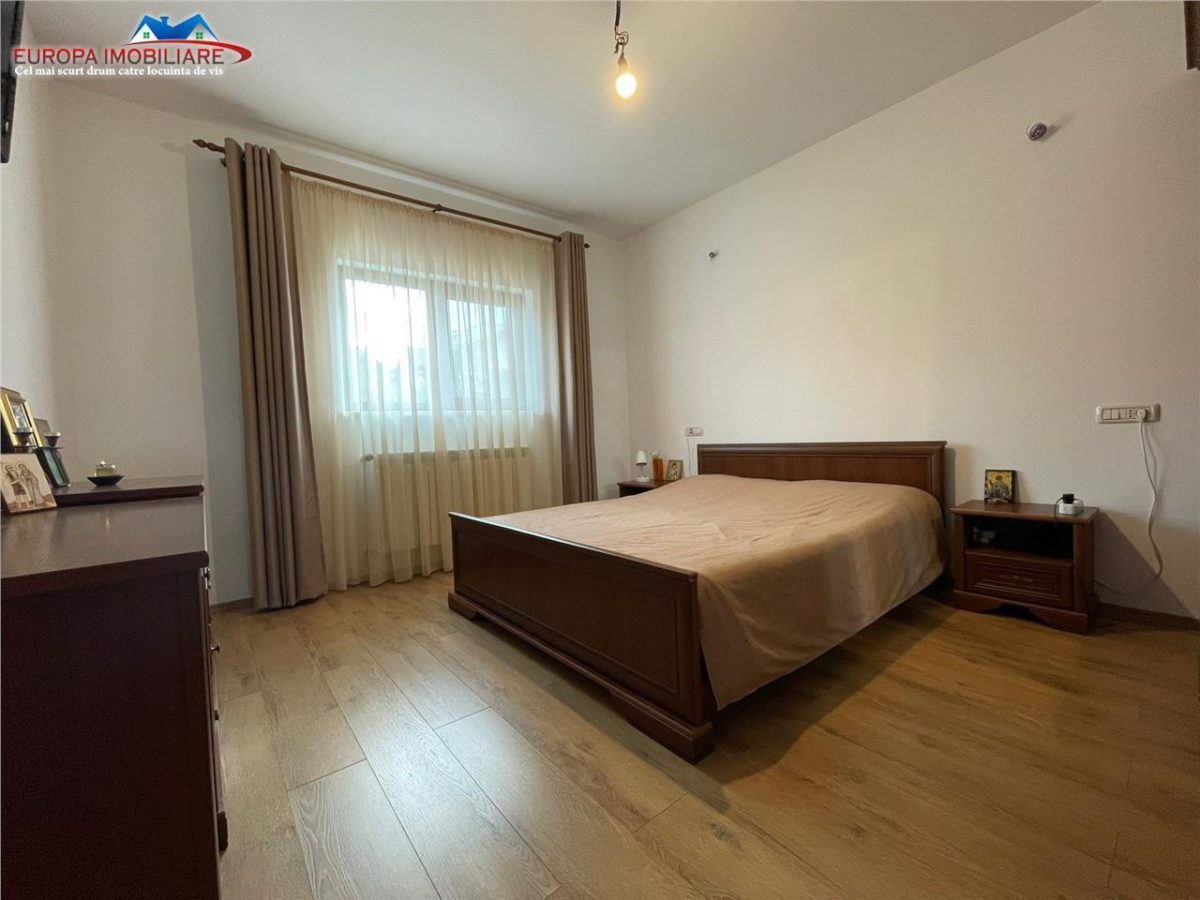 Vila P+1 de vanzare zona 9 Mai Tulcea - foto 10