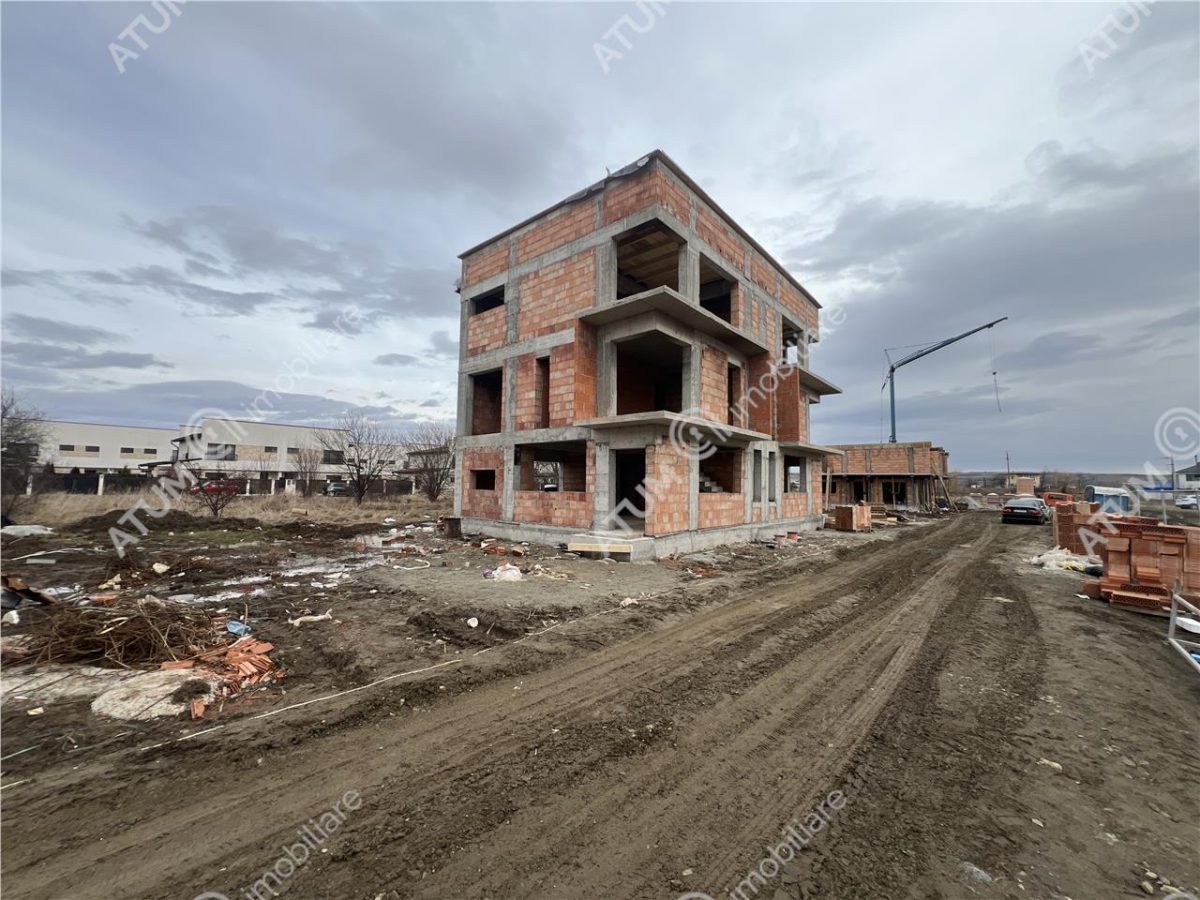 Casa intabulata cu 4 camere 3 bai si teren de 214 mp zona Triajului - foto 5