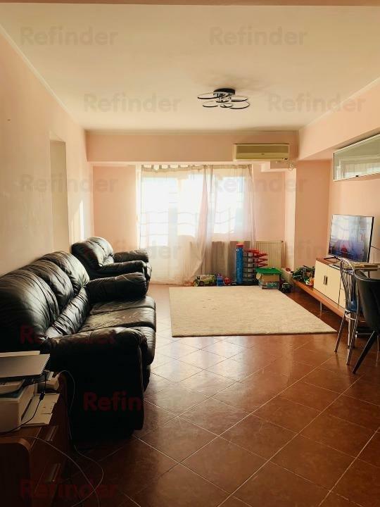 vanzare apartament 3 camere | in Rond Piata Alba Iuila | vedere panoramica | centrala termica |  87mp utili | etaj 9 | - 