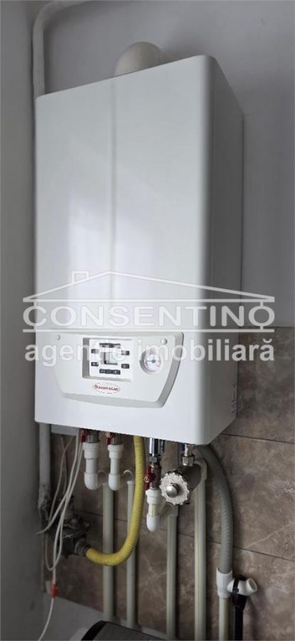 Se vinde imobil cu 2 camere , bdul N. Balcescu , liber , decomandat - foto 7