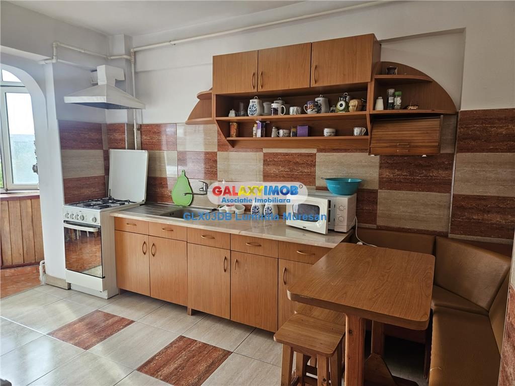 Inchiriere apartament 2 camere decomandat Targoviste Micro 11 - 