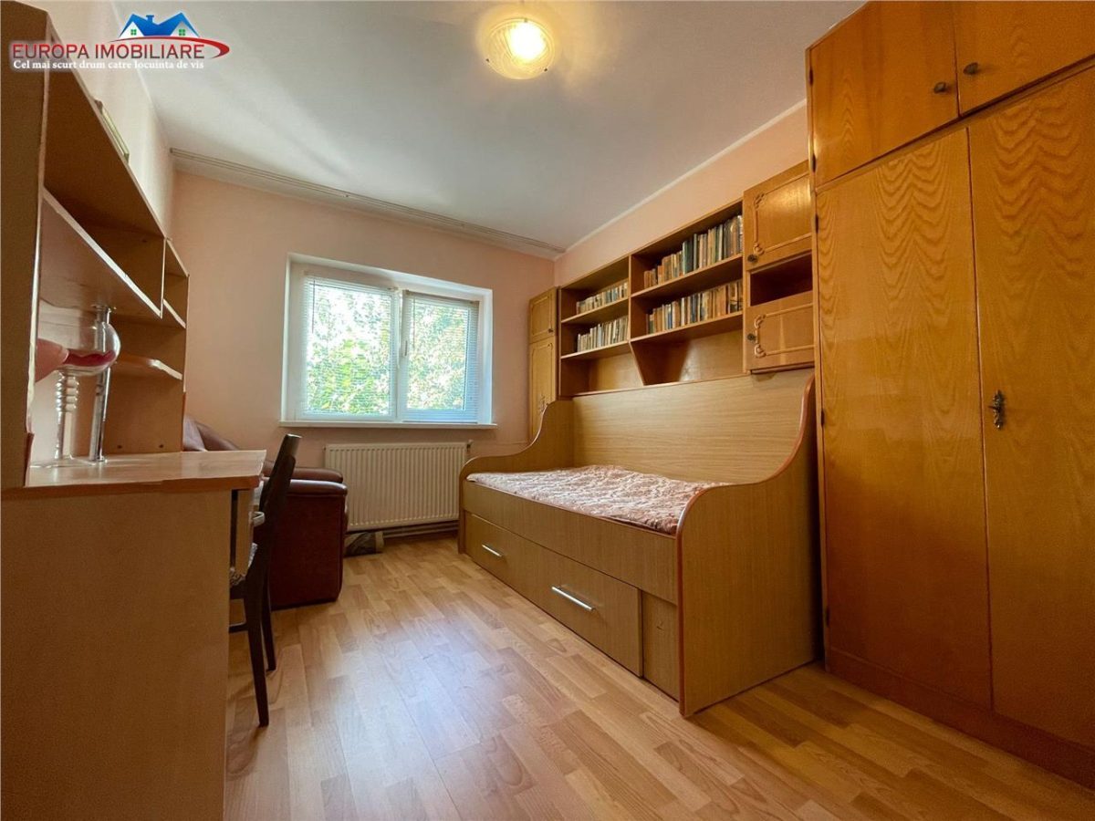 Apartament 3 camere de vanzare zona E3 -Tulcea - foto 5
