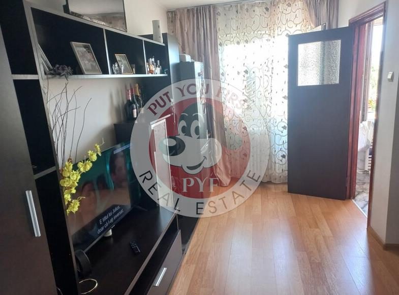 Piata 1 Decembrie | Garsoniera | Bloc anvelopat | 20mp | B10124 - 