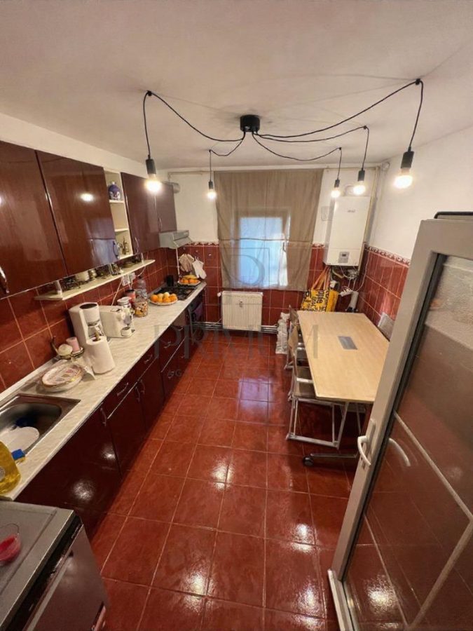 MIRCEA CEL BATRAN - 3 CAM - 2 BAI - CENTRALA - RENOVAT/UTILAT- - foto 5