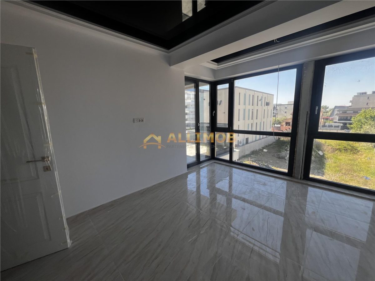 Apartament de vanzare in Mamaia Nord - la doar 100m de plaja. - foto 4