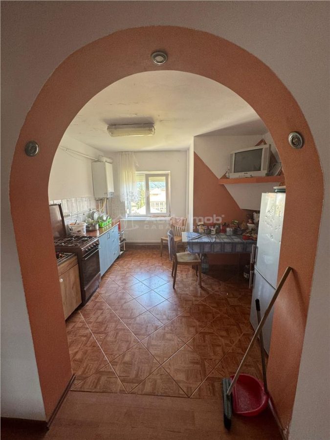 Bocsa, Apt.3 cam,conf.1,decomandat, Central - foto 6