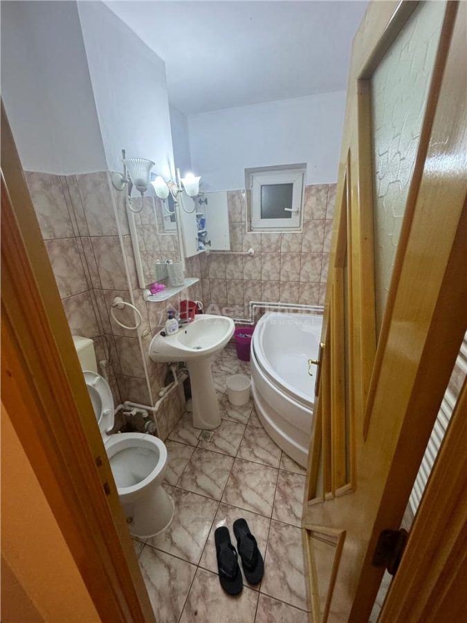 Bocsa, Apt.3 cam,conf.1,decomandat, Central - foto 10