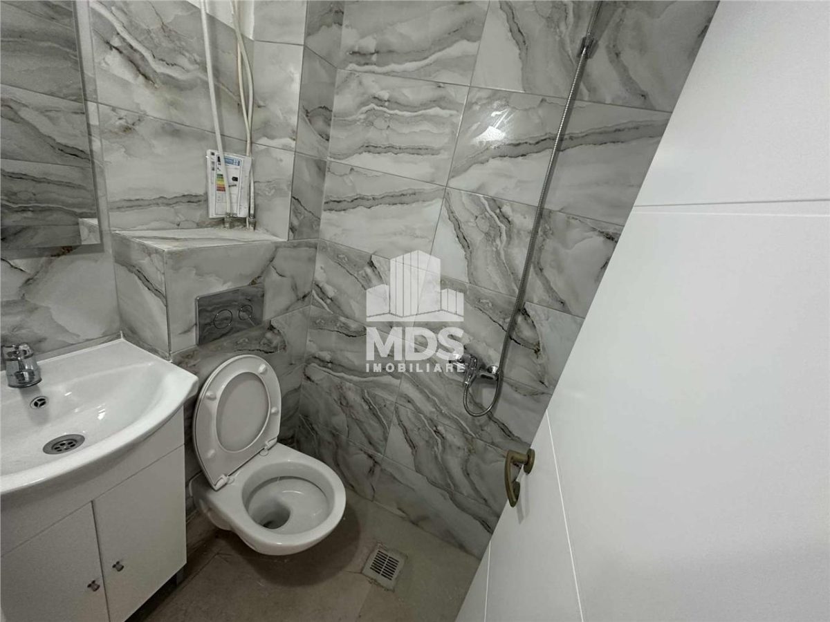 Bloc izolat aproape de Agronomie etaj 2 - foto 2