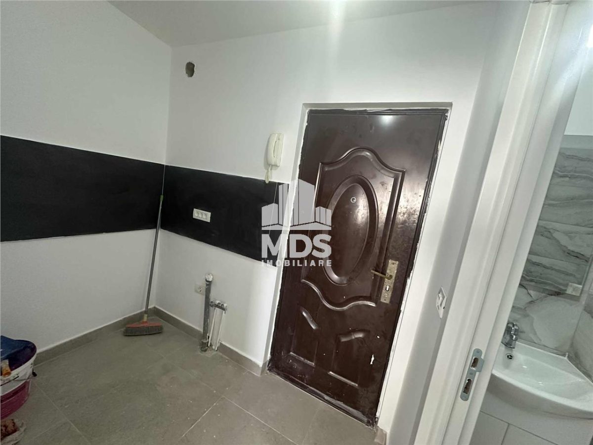 Bloc izolat aproape de Agronomie etaj 2 - foto 3